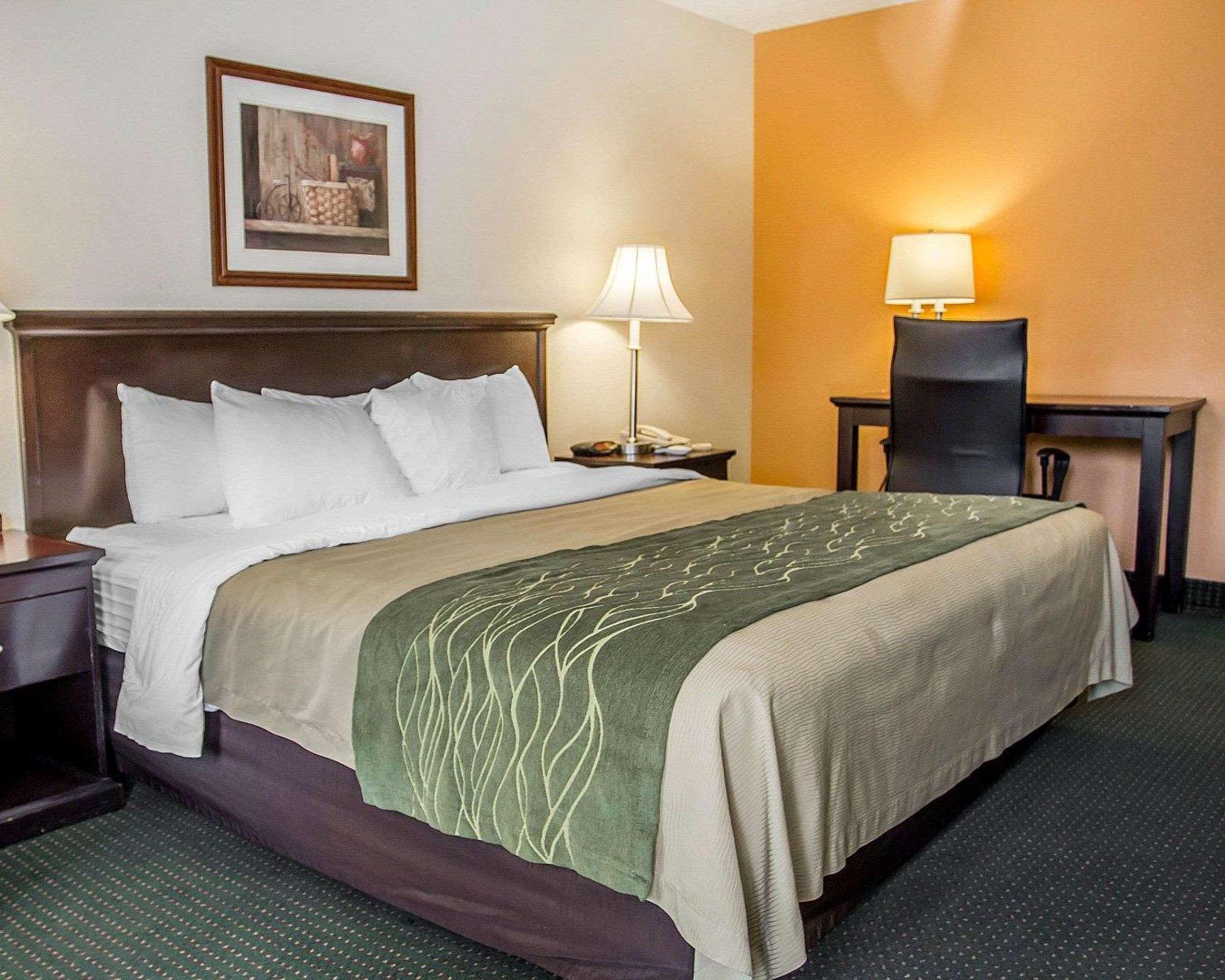 Quality Inn Riverside Near Ucr And Downtown Exterior photo