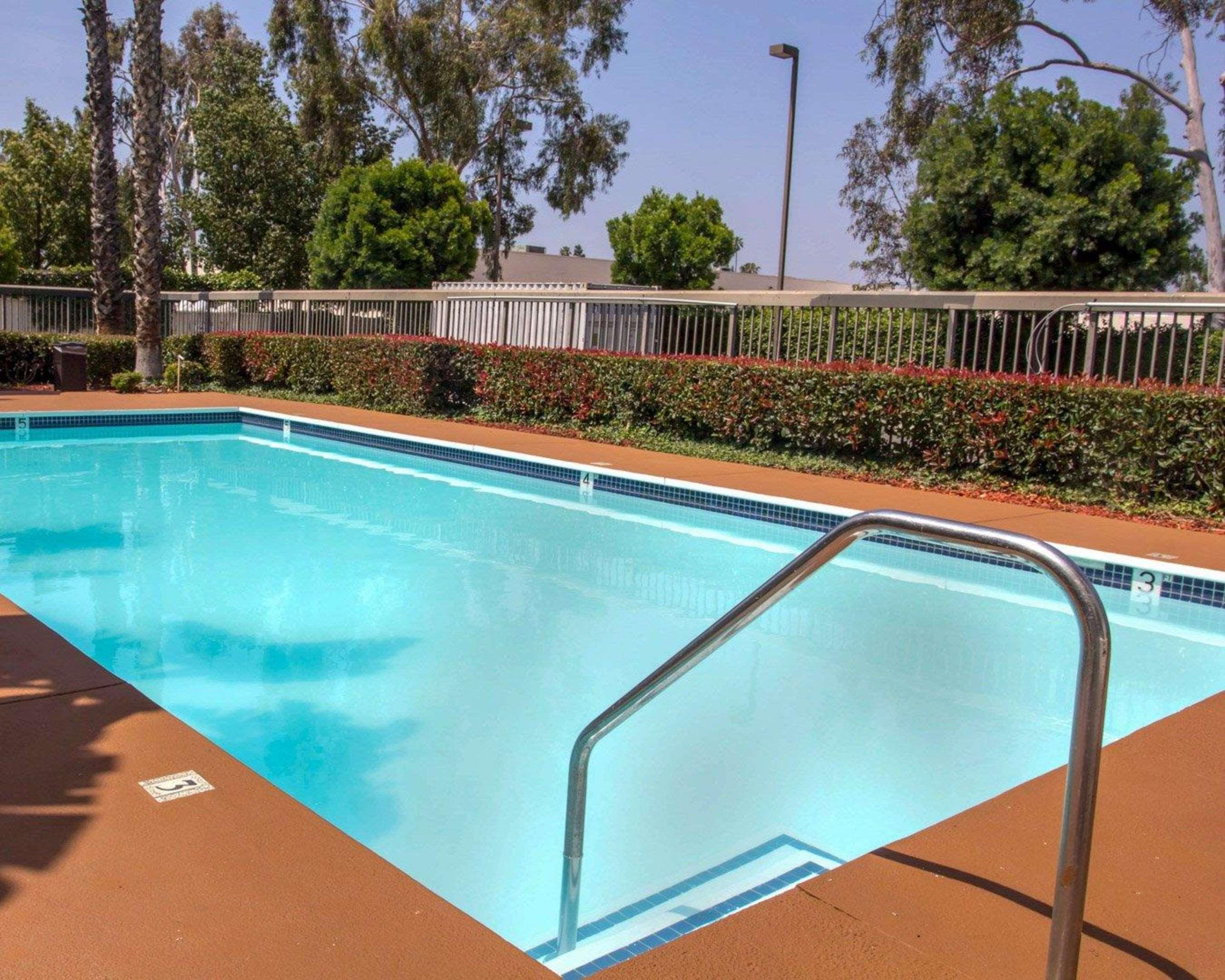 Quality Inn Riverside Near Ucr And Downtown Exterior photo